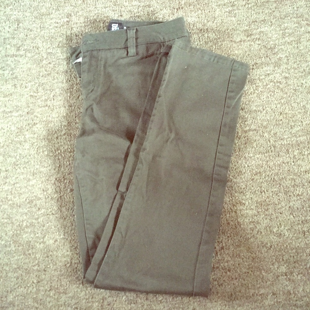 NWOT RSQ Men’s Army Green Skinny Jeans
